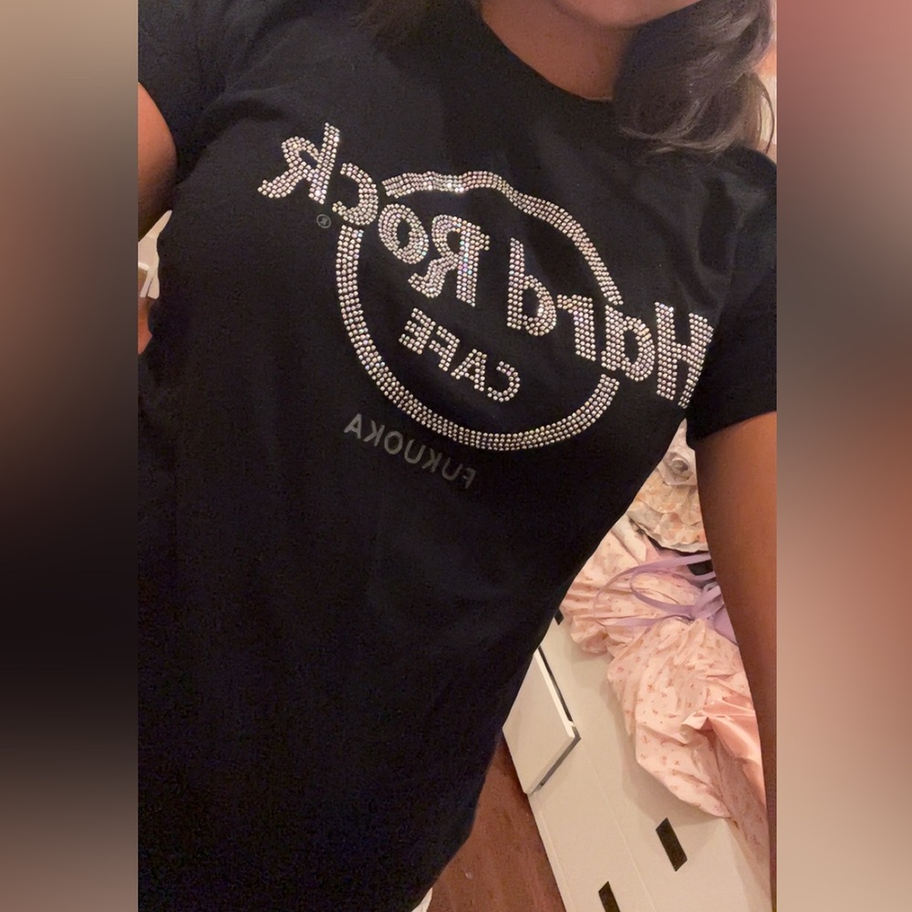 Hard Rock Cafe Black Tee with Silver Accents